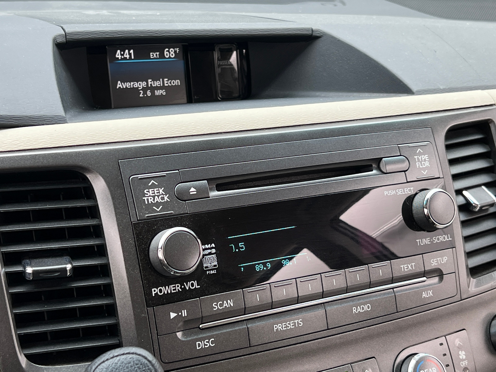 Thumbnail: 2012 Toyota Sienna - 4