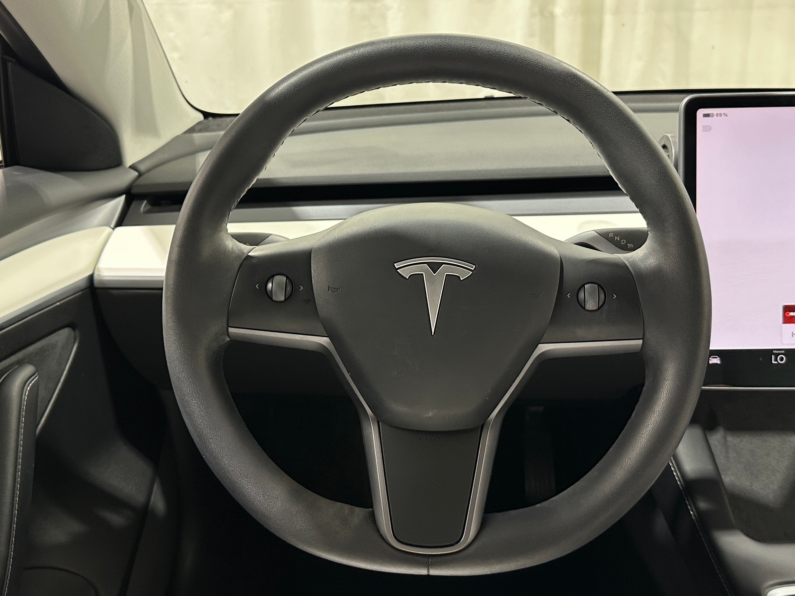 Thumbnail: 2022 Tesla Model 3 - 4