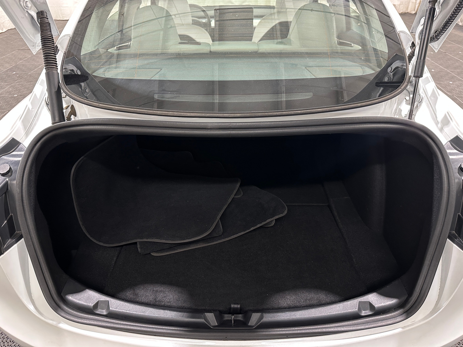 Thumbnail: 2022 Tesla Model 3 - 6