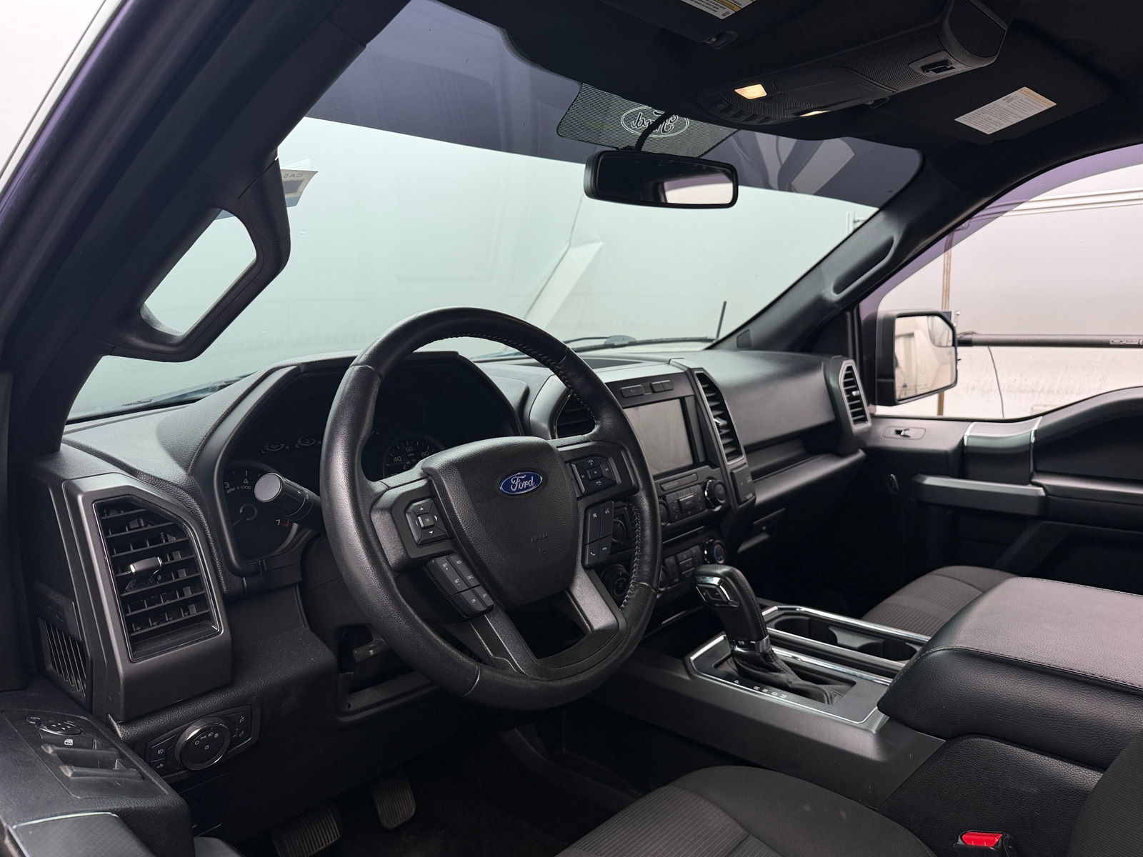 Thumbnail: 2017 Ford Econoline - 3