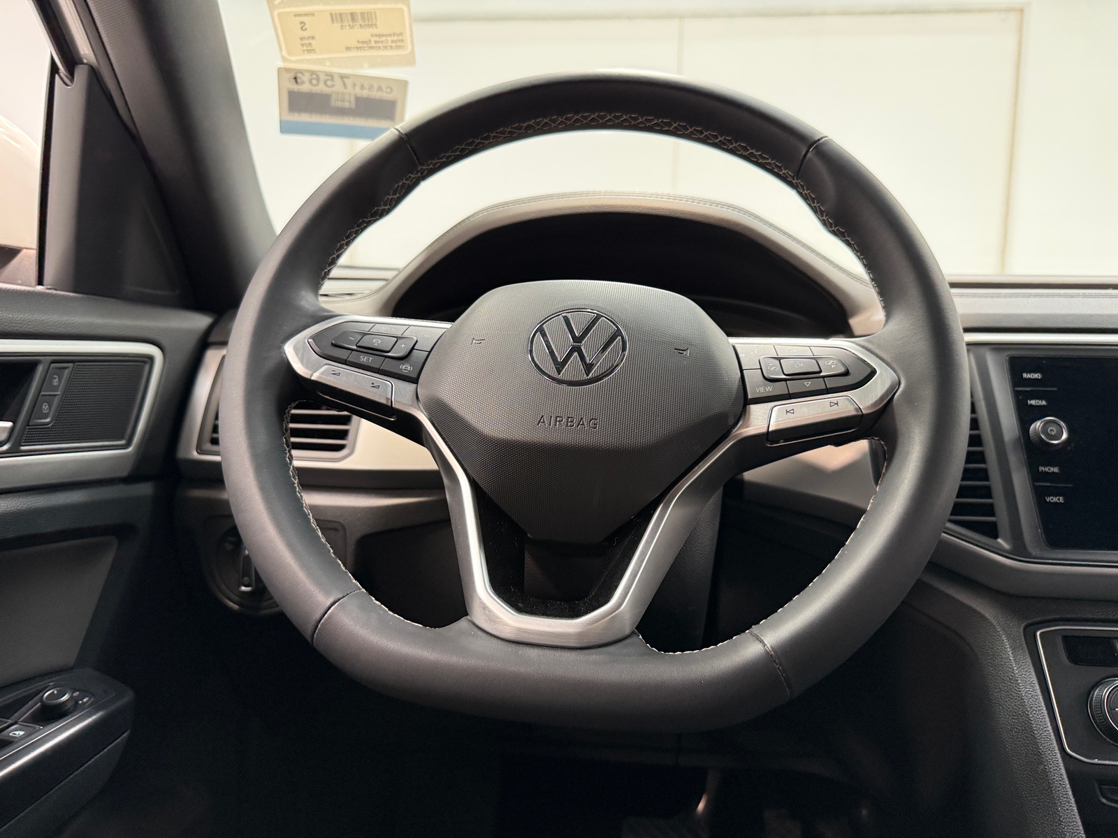 Thumbnail: 2021 Volkswagen Atlas - 4