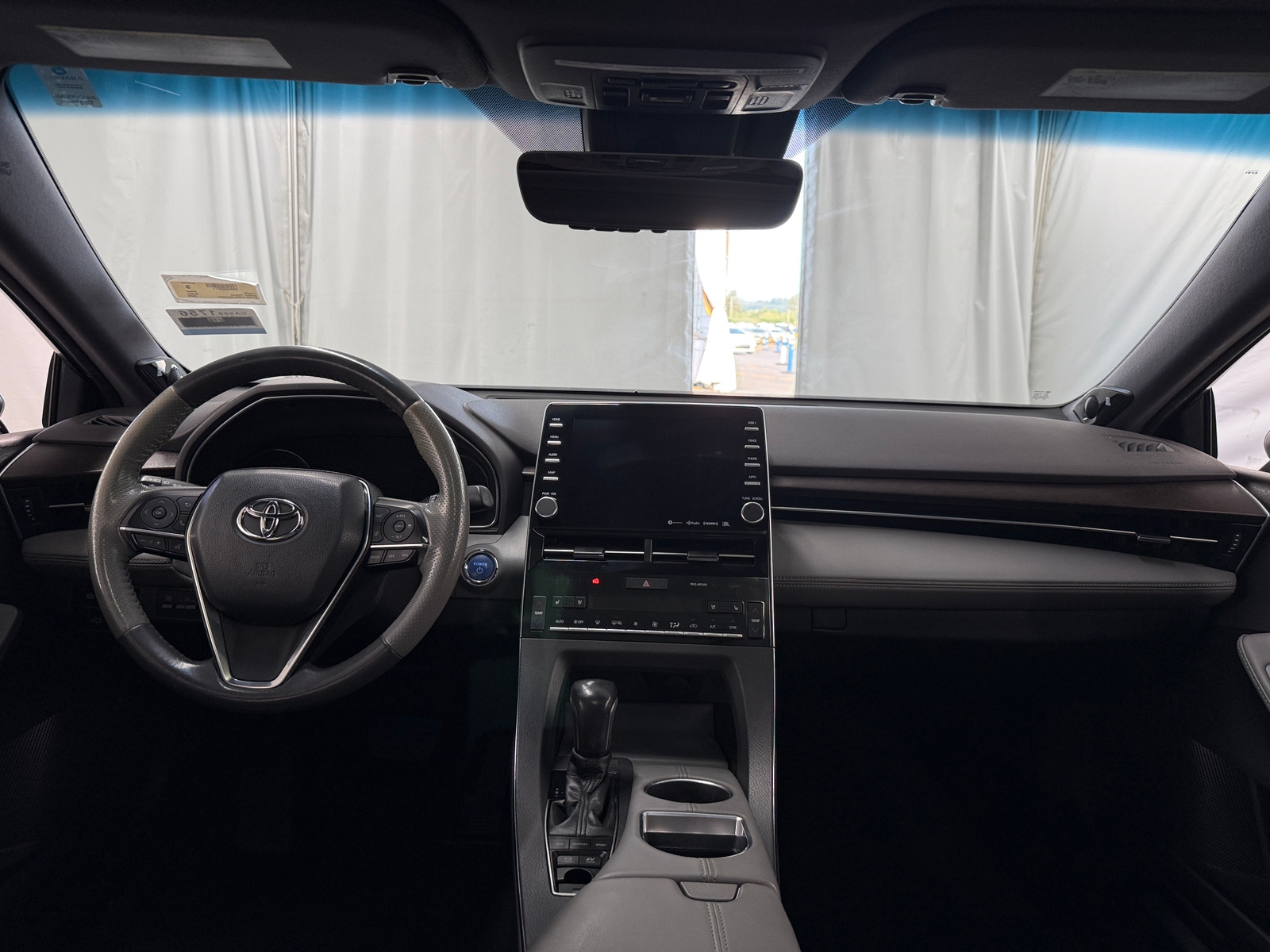 Thumbnail: 2020 Toyota Avalon - 2