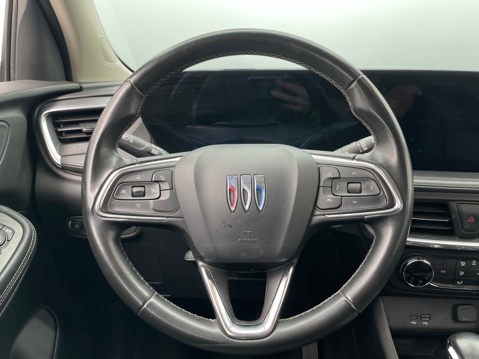 Thumbnail: 2024 Buick Encore GX - 4
