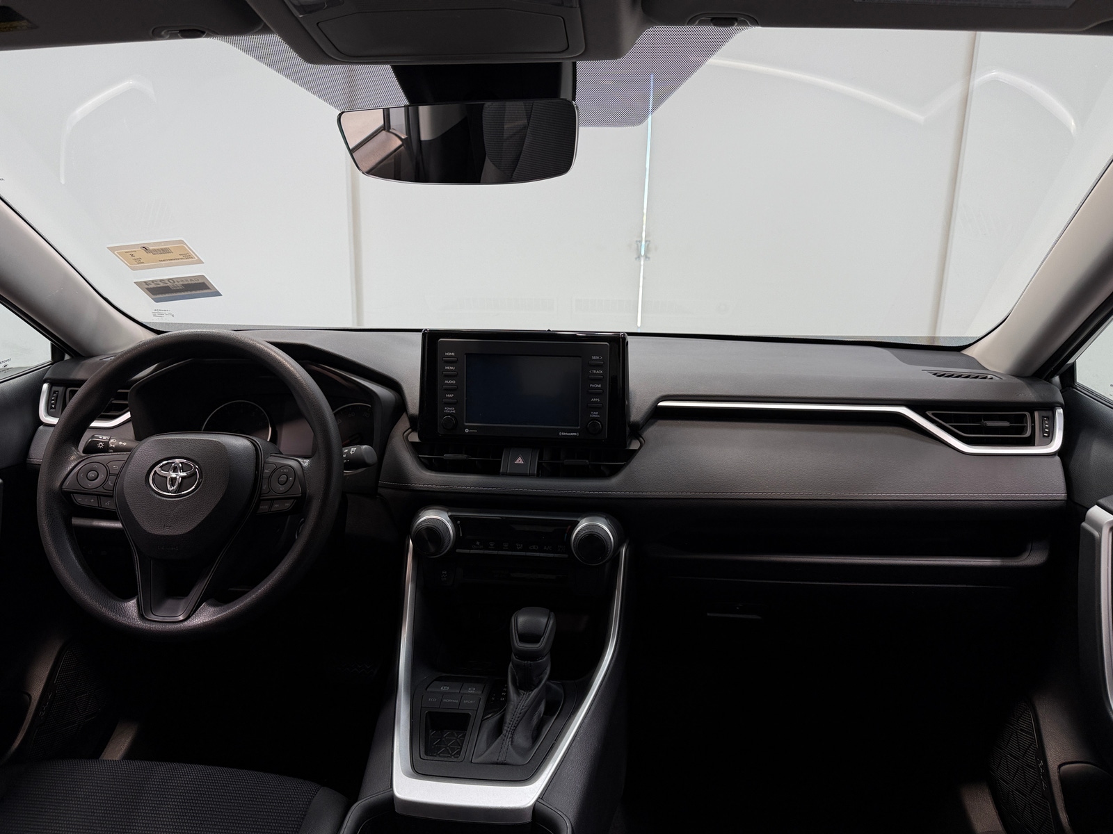 Thumbnail: 2022 Toyota RAV4 - 3