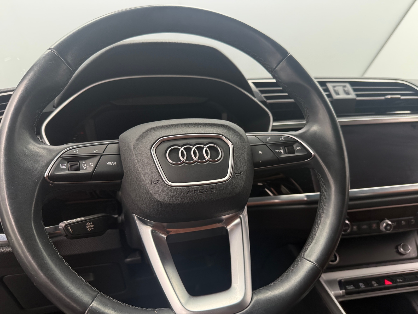 Thumbnail: 2021 Audi Q3 - 4