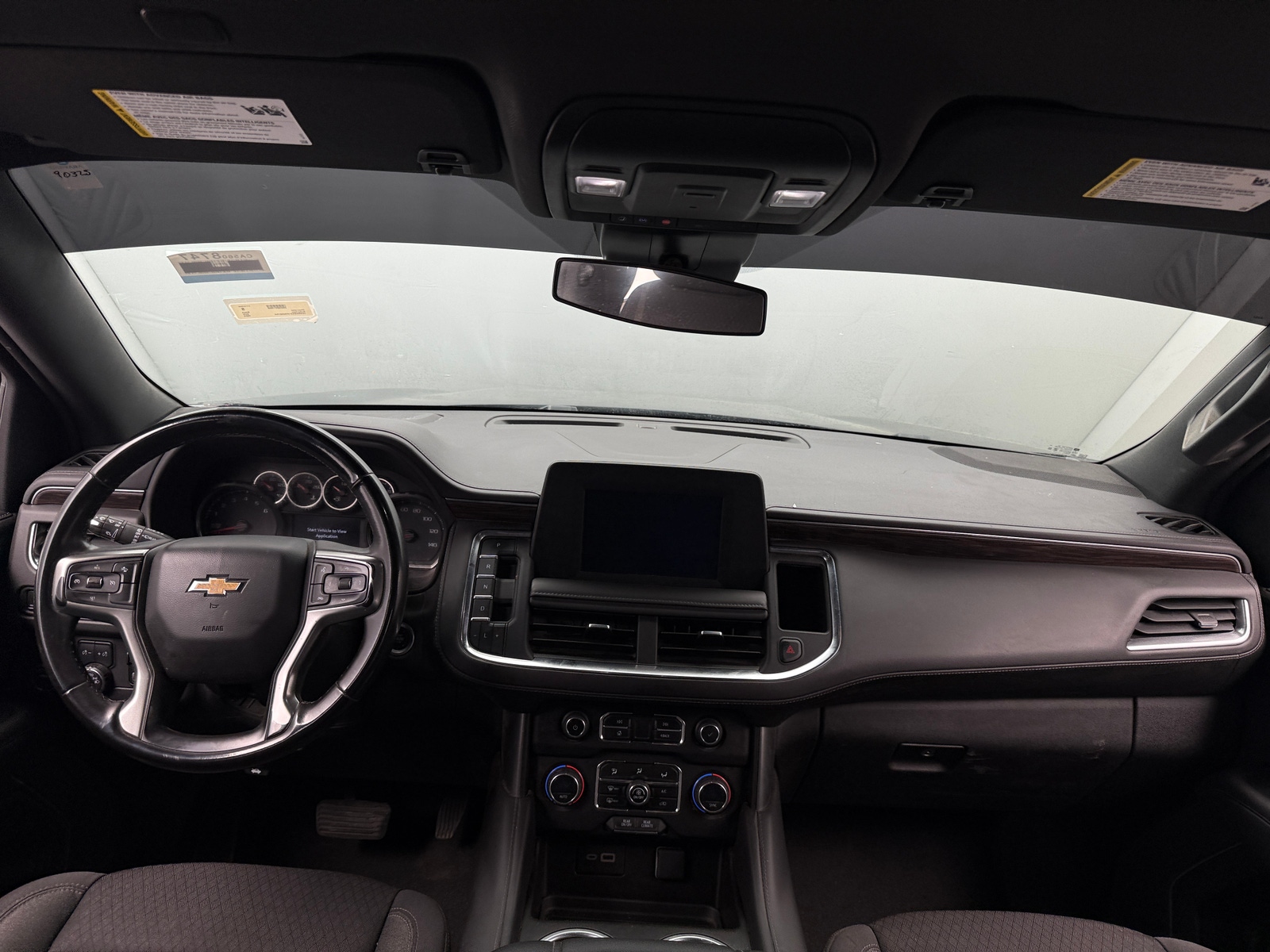 Thumbnail: 2023 Chevrolet Suburban - 3