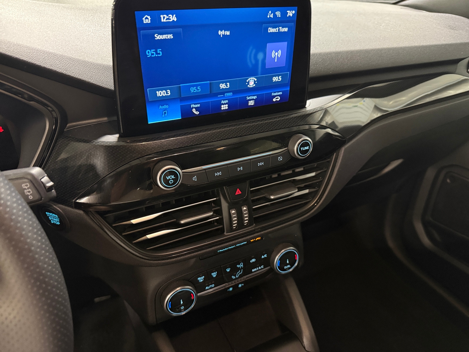 Thumbnail: 2025 Ford Escape - 4