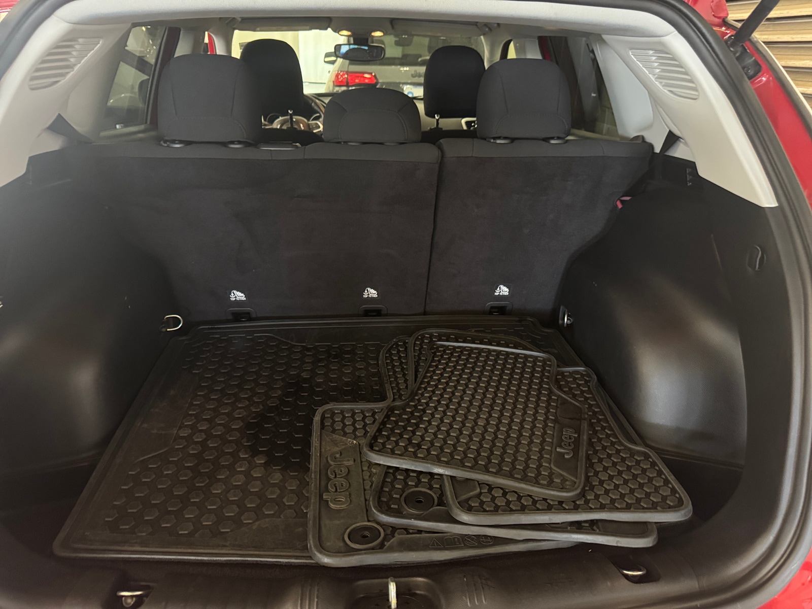 Thumbnail: 2021 Jeep Compass - 7