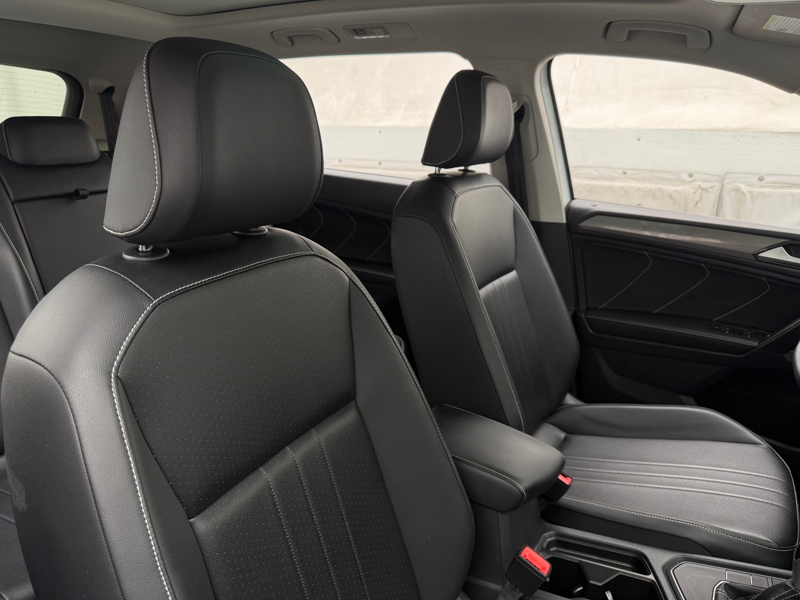 Thumbnail: 2024 Volkswagen Tiguan - 2