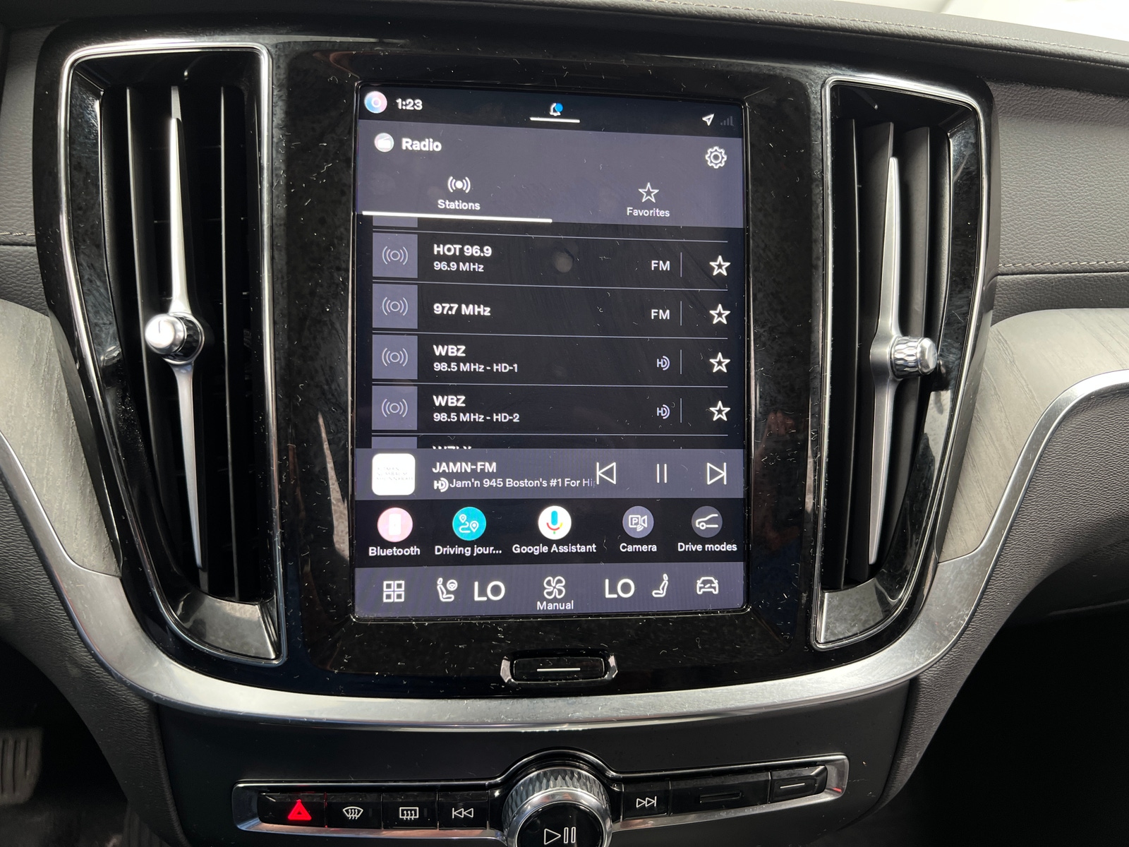 Thumbnail: 2025 Volvo V60 - 3