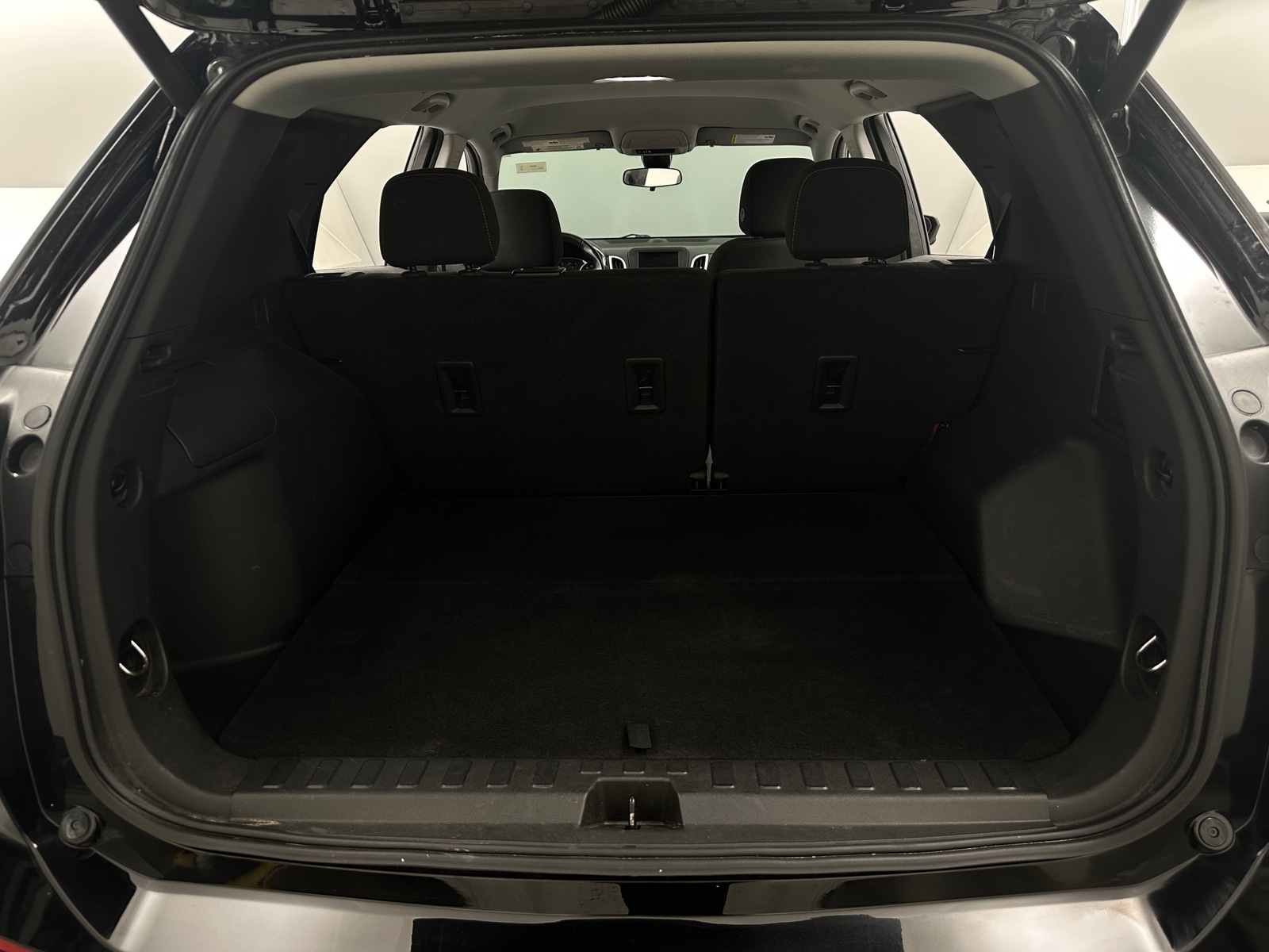 Thumbnail: 2021 Chevrolet Equinox - 7