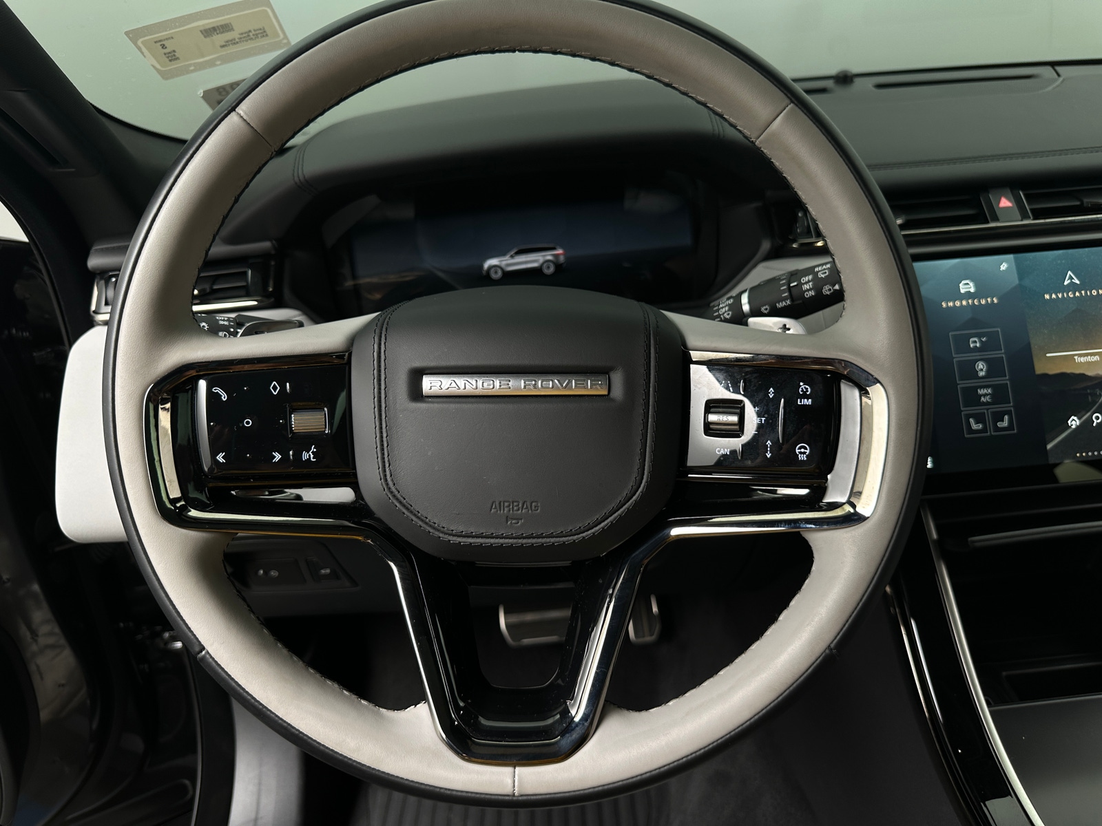 Thumbnail: 2026 Land Rover Range Rover Velar - 4
