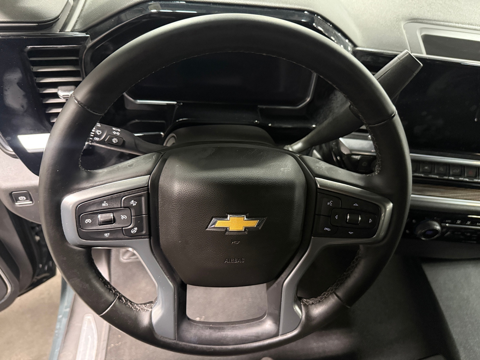 Thumbnail: 2026 Chevrolet Silverado 1500 - 5