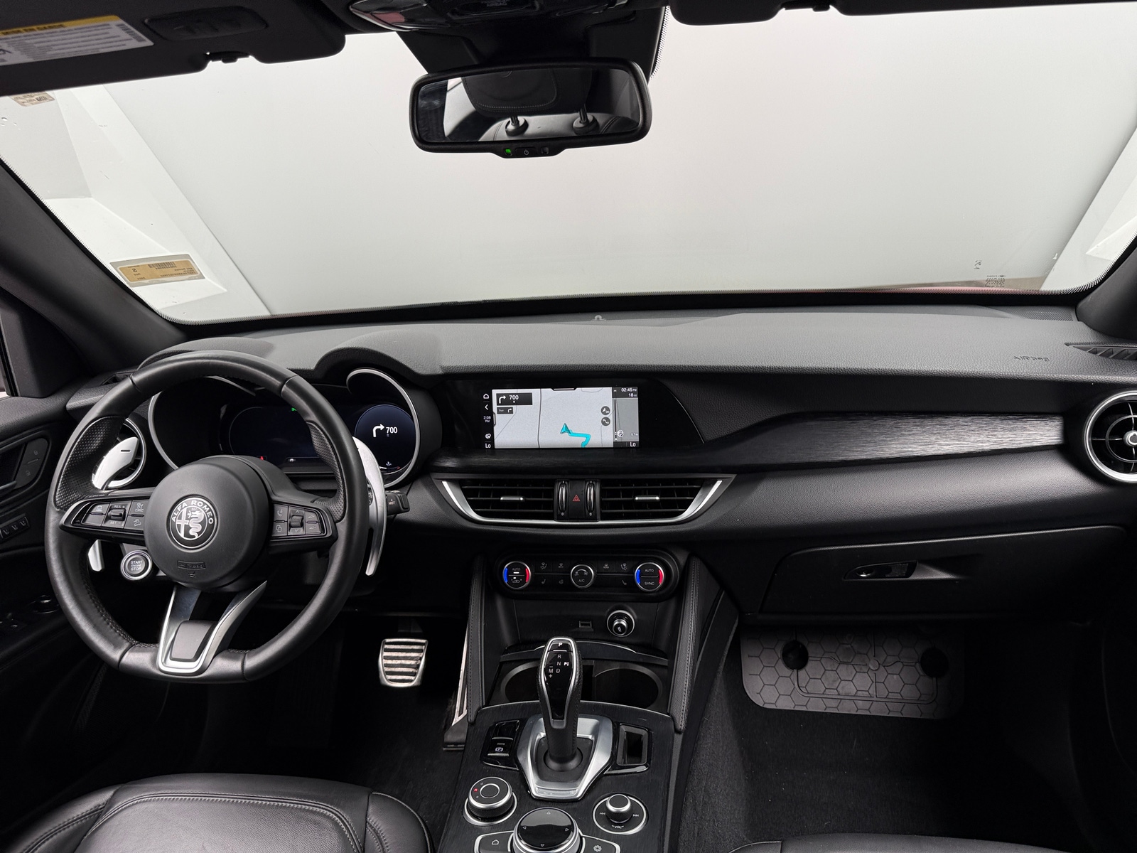 Thumbnail: 2024 Alfa Romeo Stelvio - 2