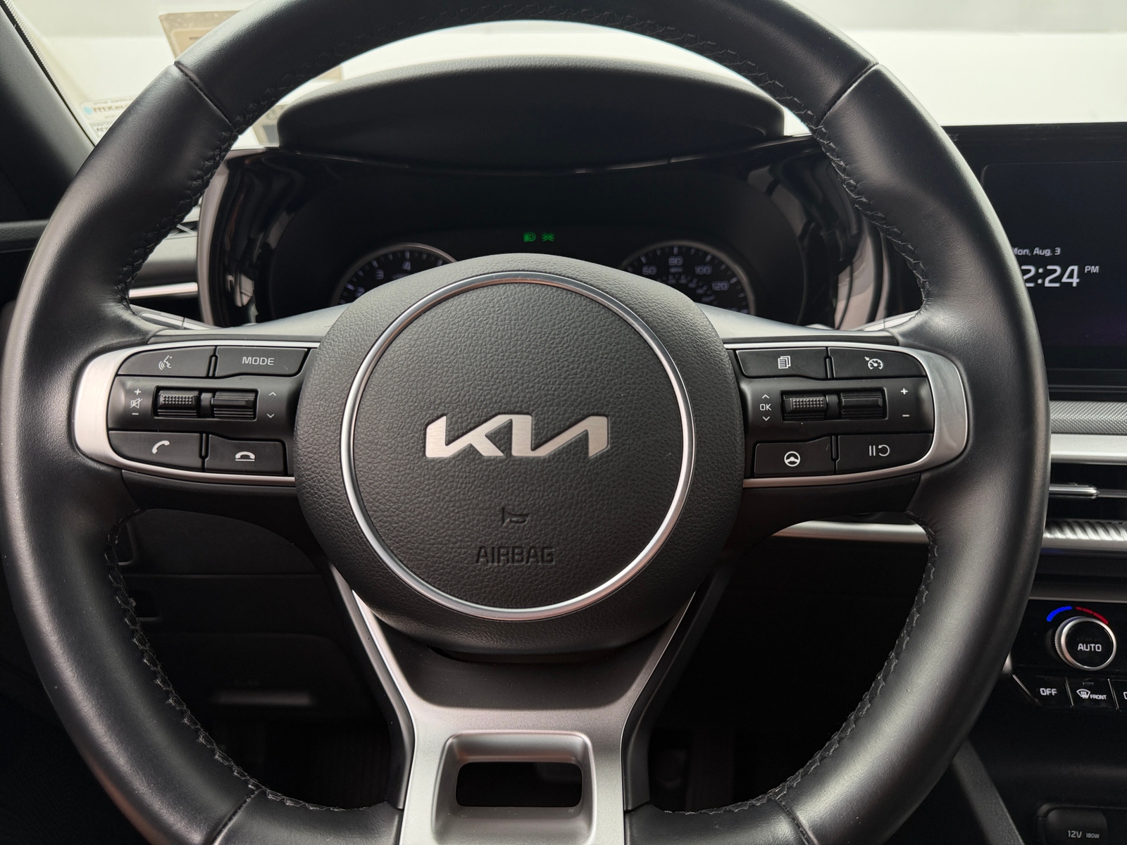 Thumbnail: 2022 Kia K5 - 4