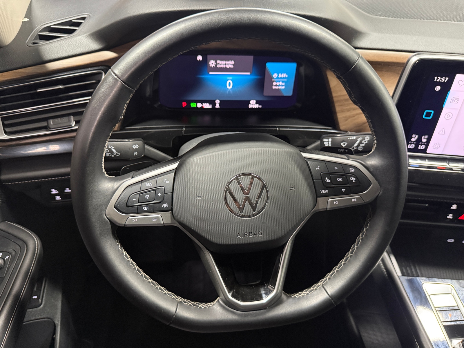Thumbnail: 2025 Volkswagen Atlas - 4