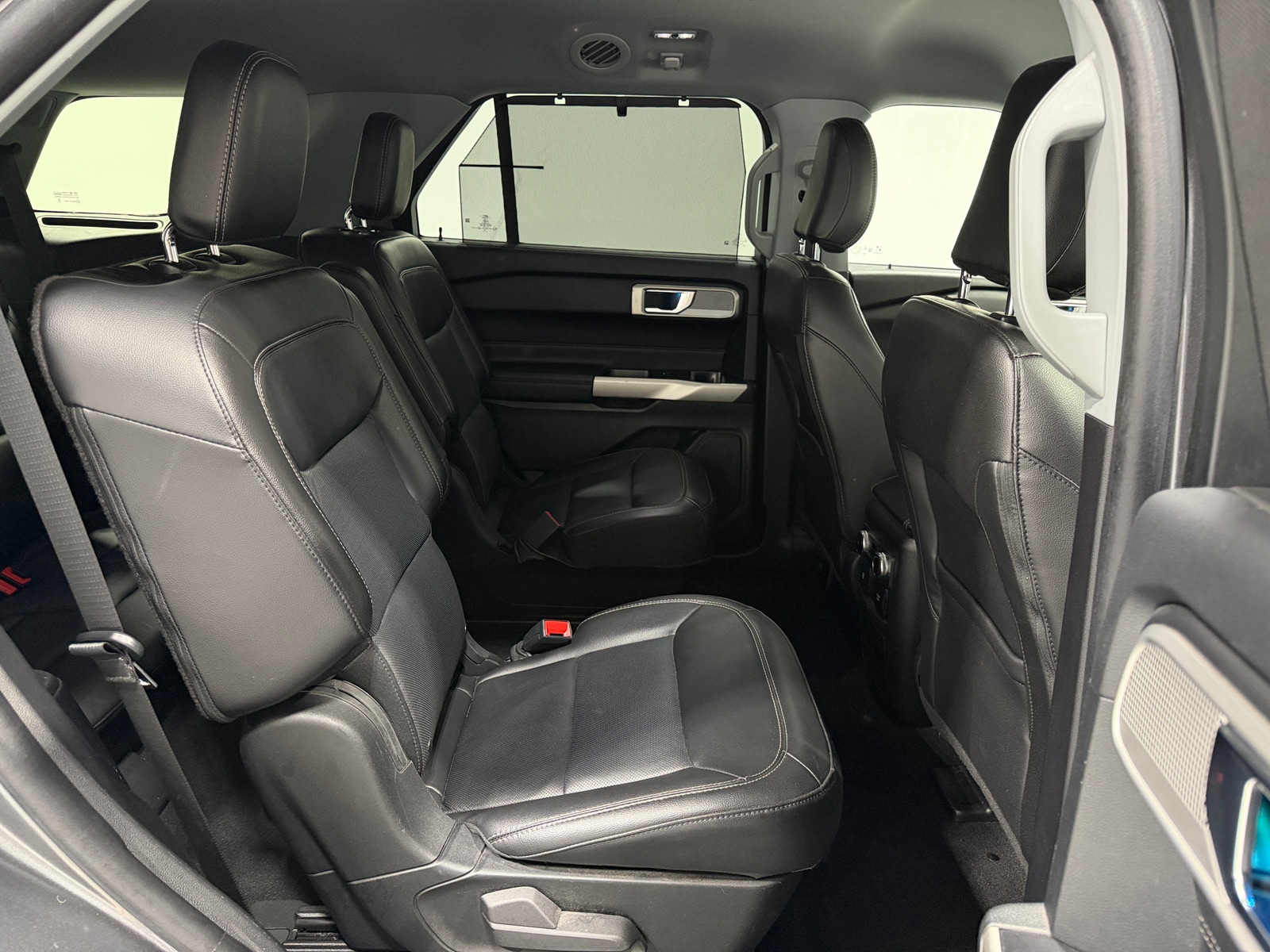 Thumbnail: 2022 Ford Explorer - 5