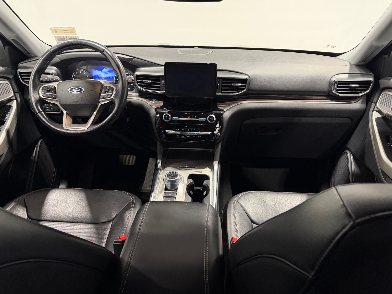 Thumbnail: 2022 Ford Explorer - 2