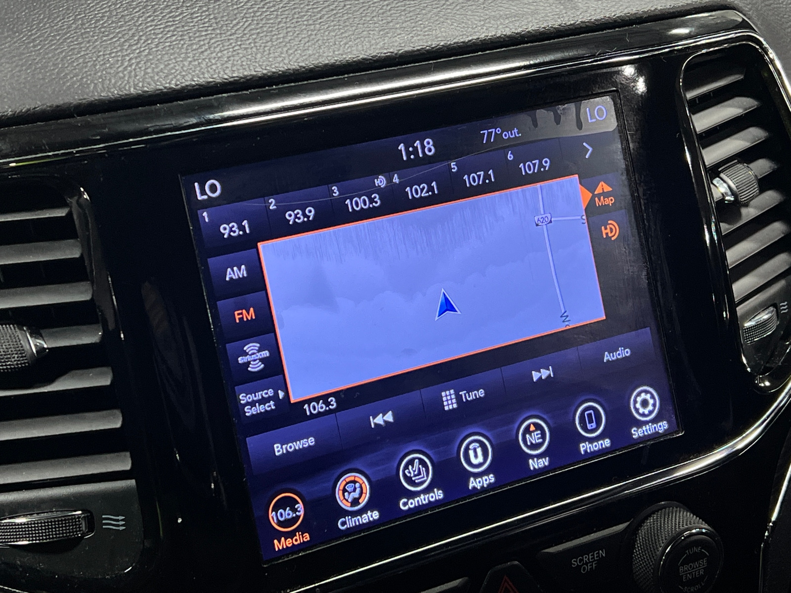 Thumbnail: 2019 Jeep Grand Cherokee - 3