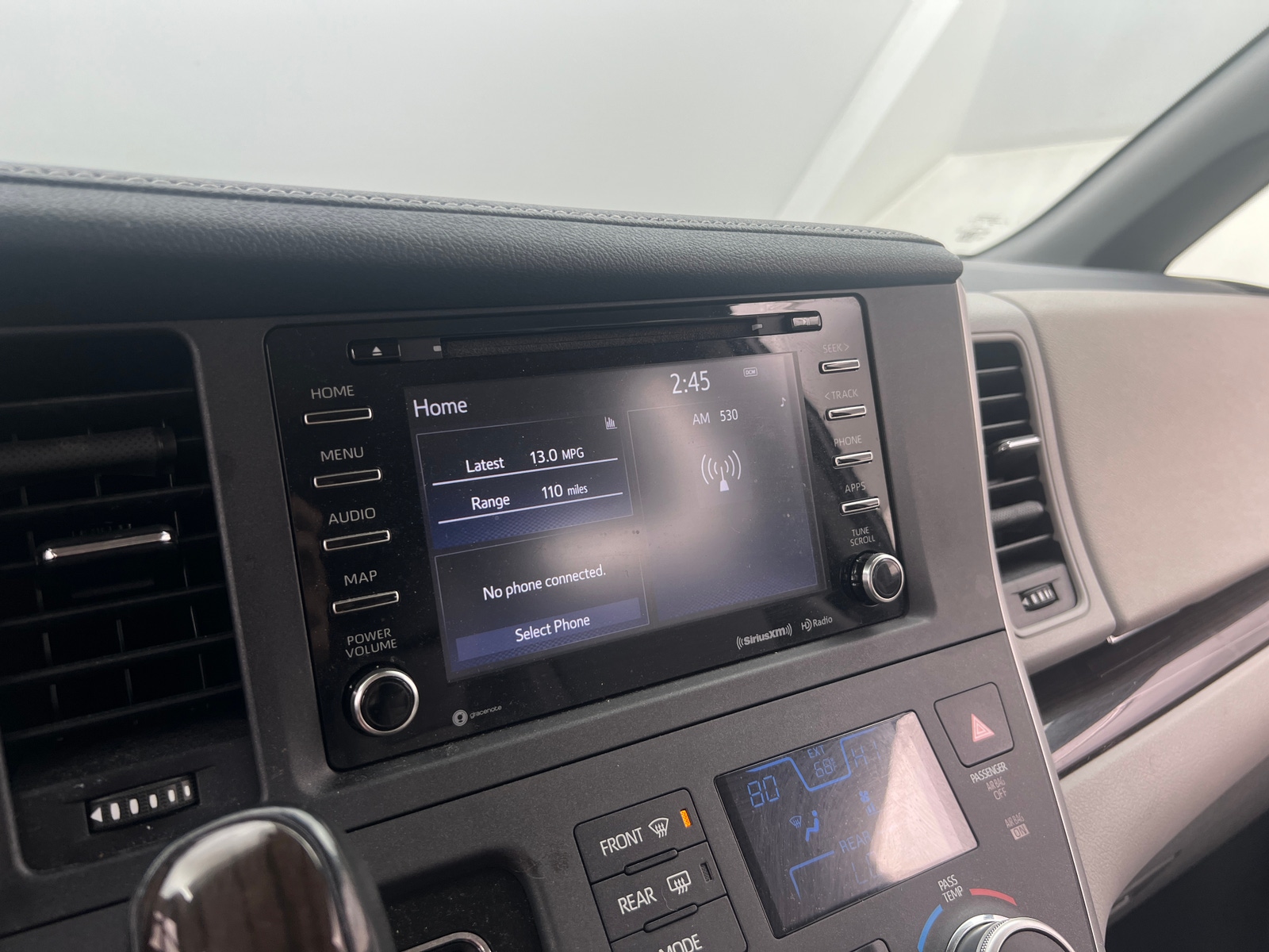 Thumbnail: 2020 Toyota Sienna - 3
