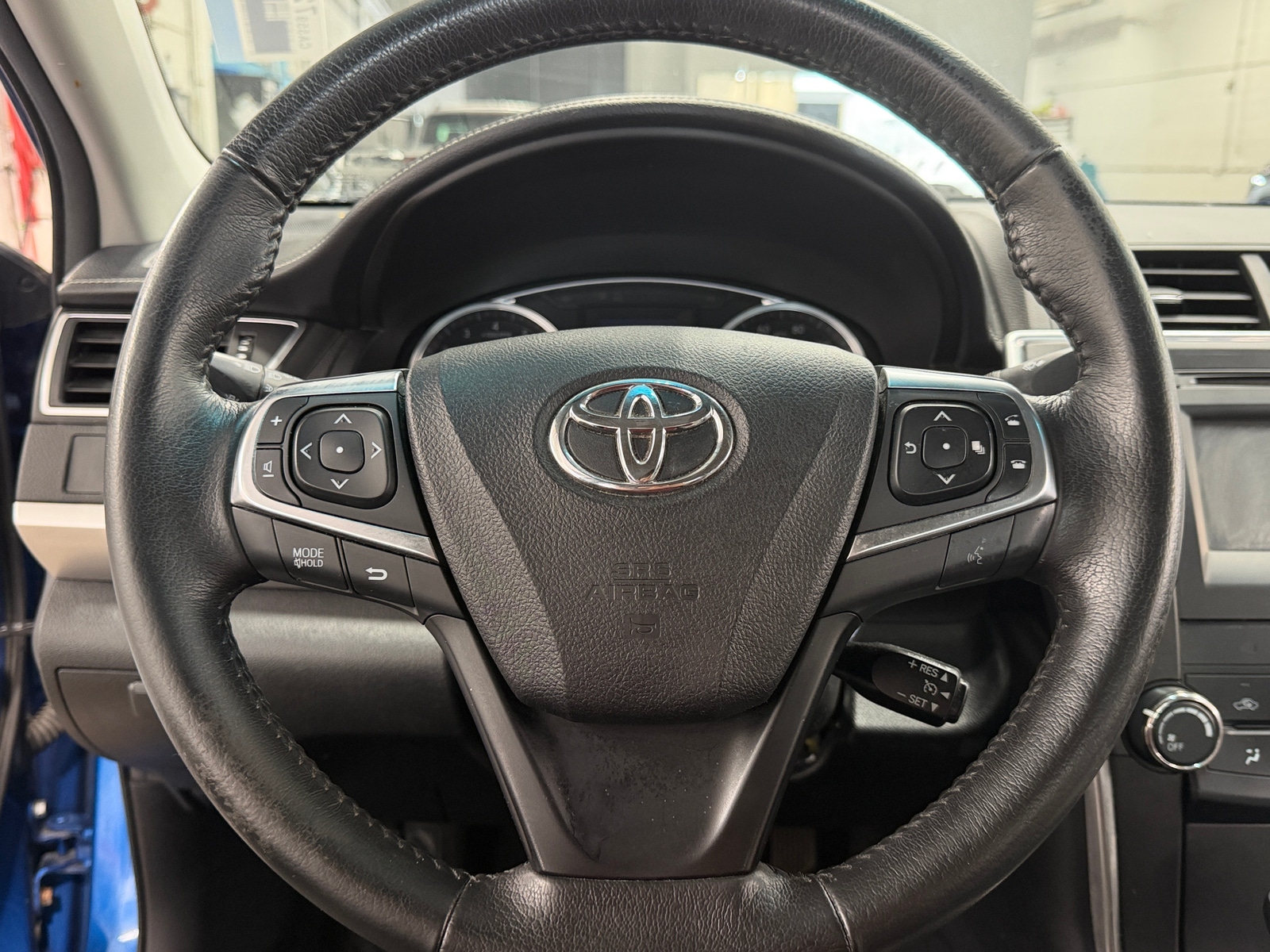 Thumbnail: 2017 Toyota Camry - 5