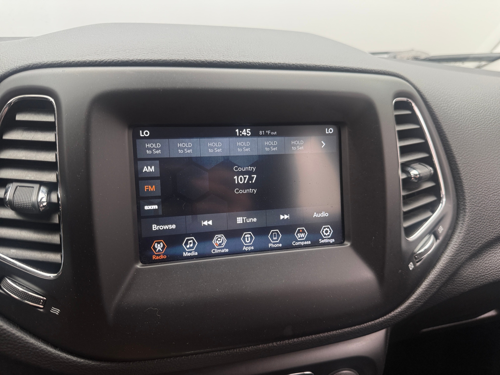Thumbnail: 2019 Jeep Compass - 4