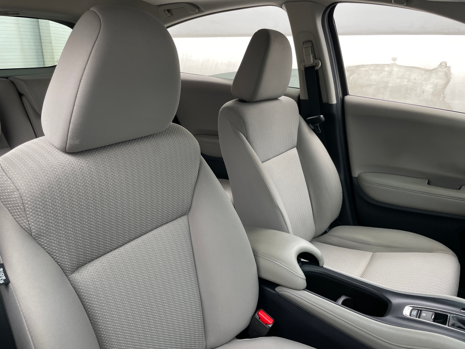 Thumbnail: 2017 Honda HR-V - 2