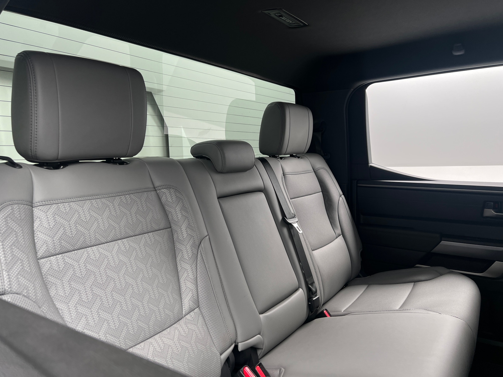Thumbnail: 2025 Toyota Tundra - 6