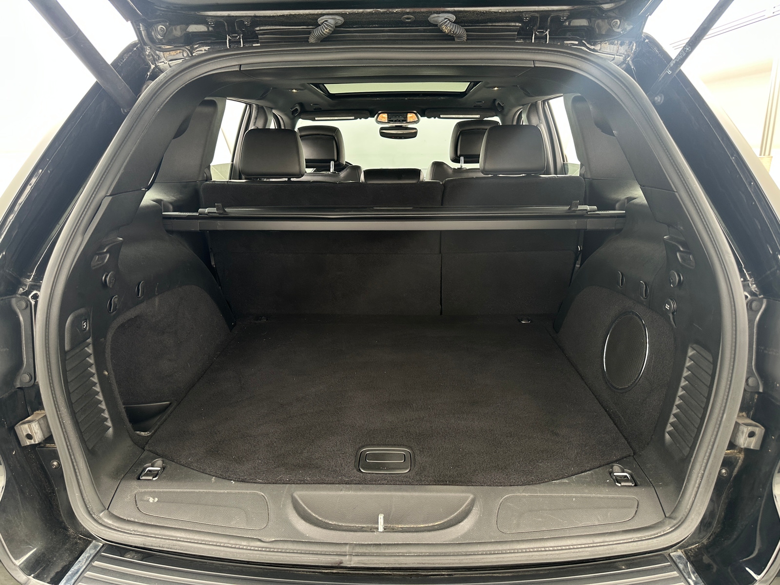 Thumbnail: 2021 Jeep Grand Cherokee - 6