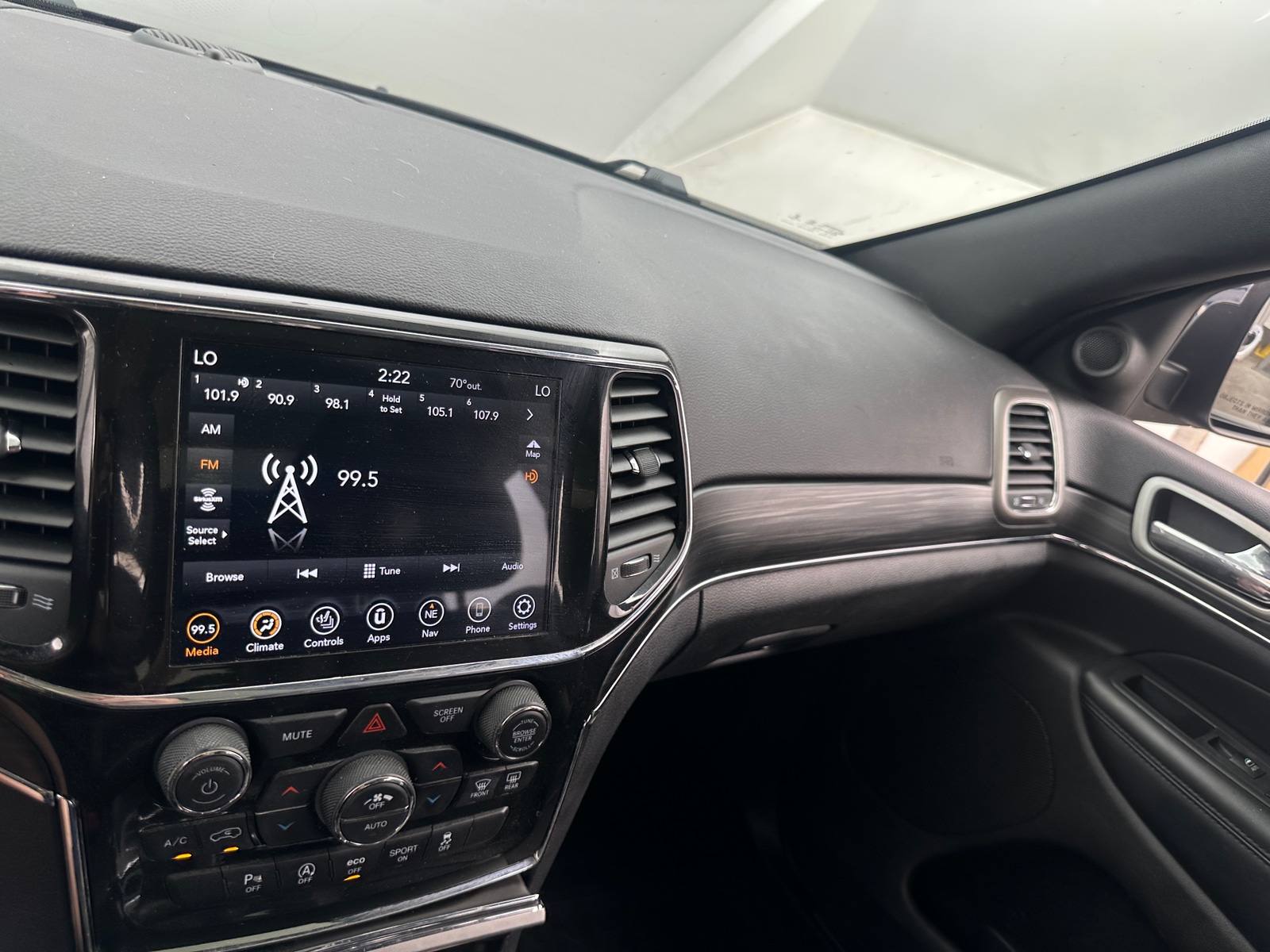 Thumbnail: 2021 Jeep Grand Cherokee - 3