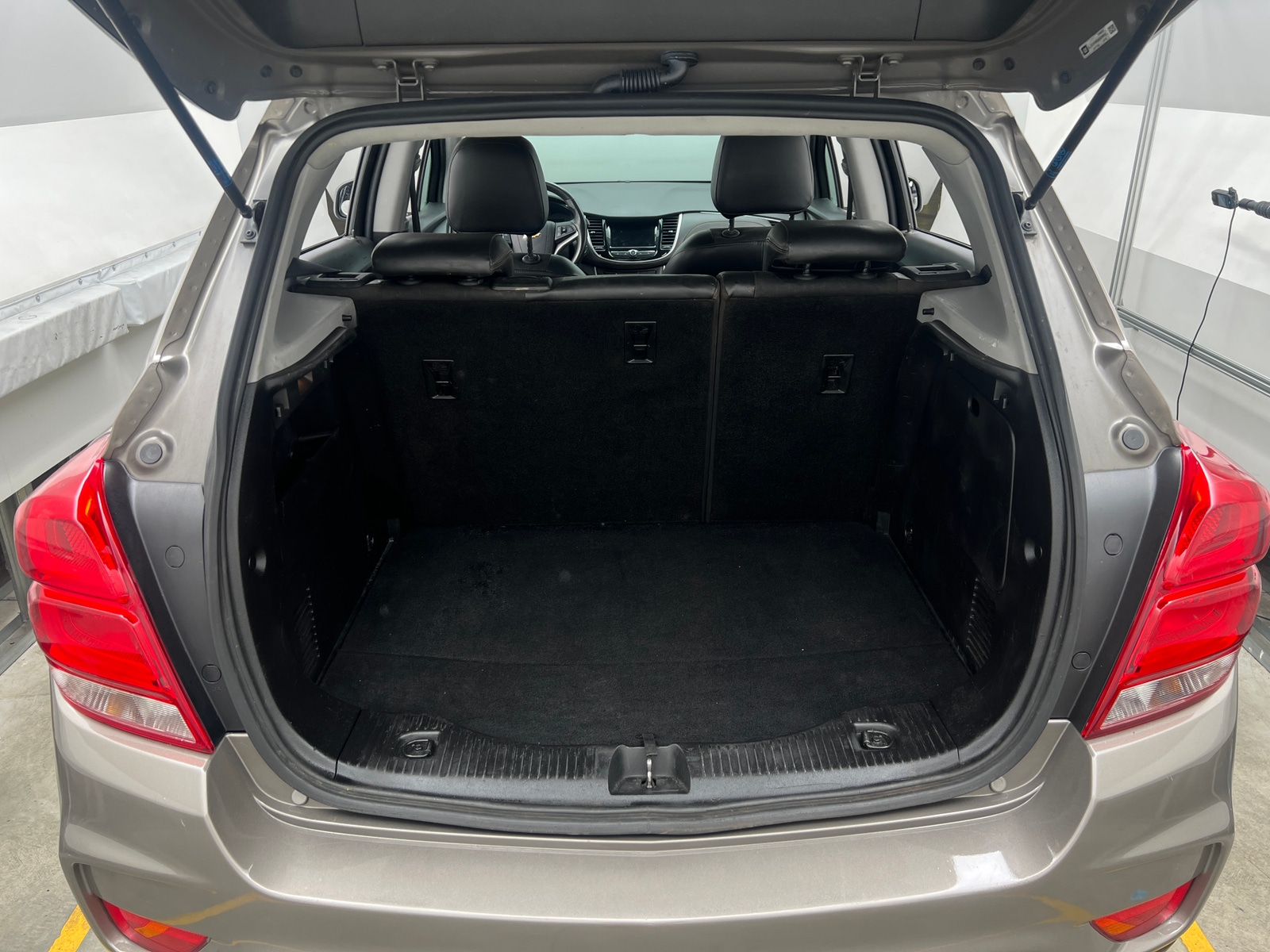 Thumbnail: 2021 Chevrolet Trax - 6