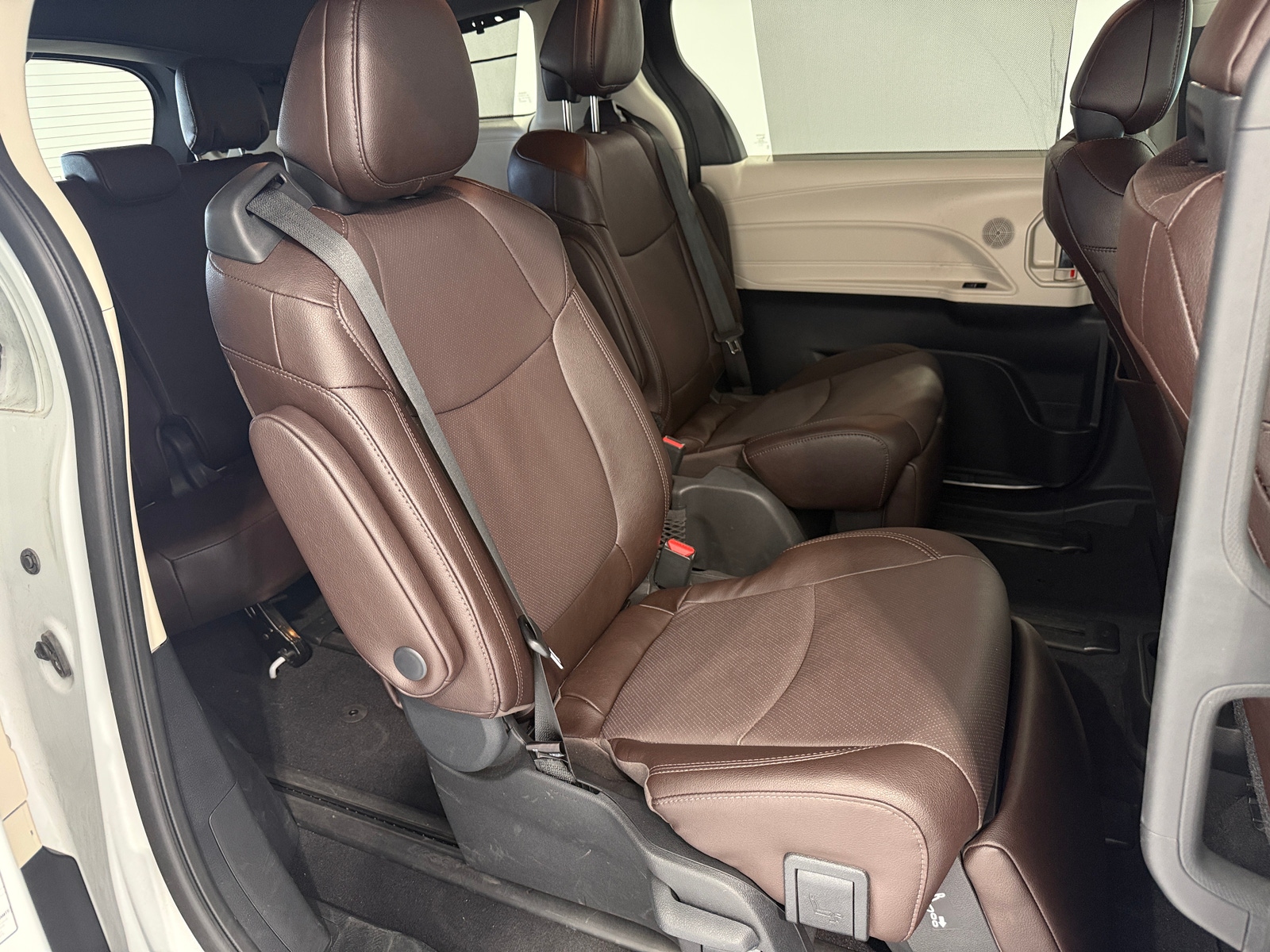 Thumbnail: 2024 Toyota Sienna - 5