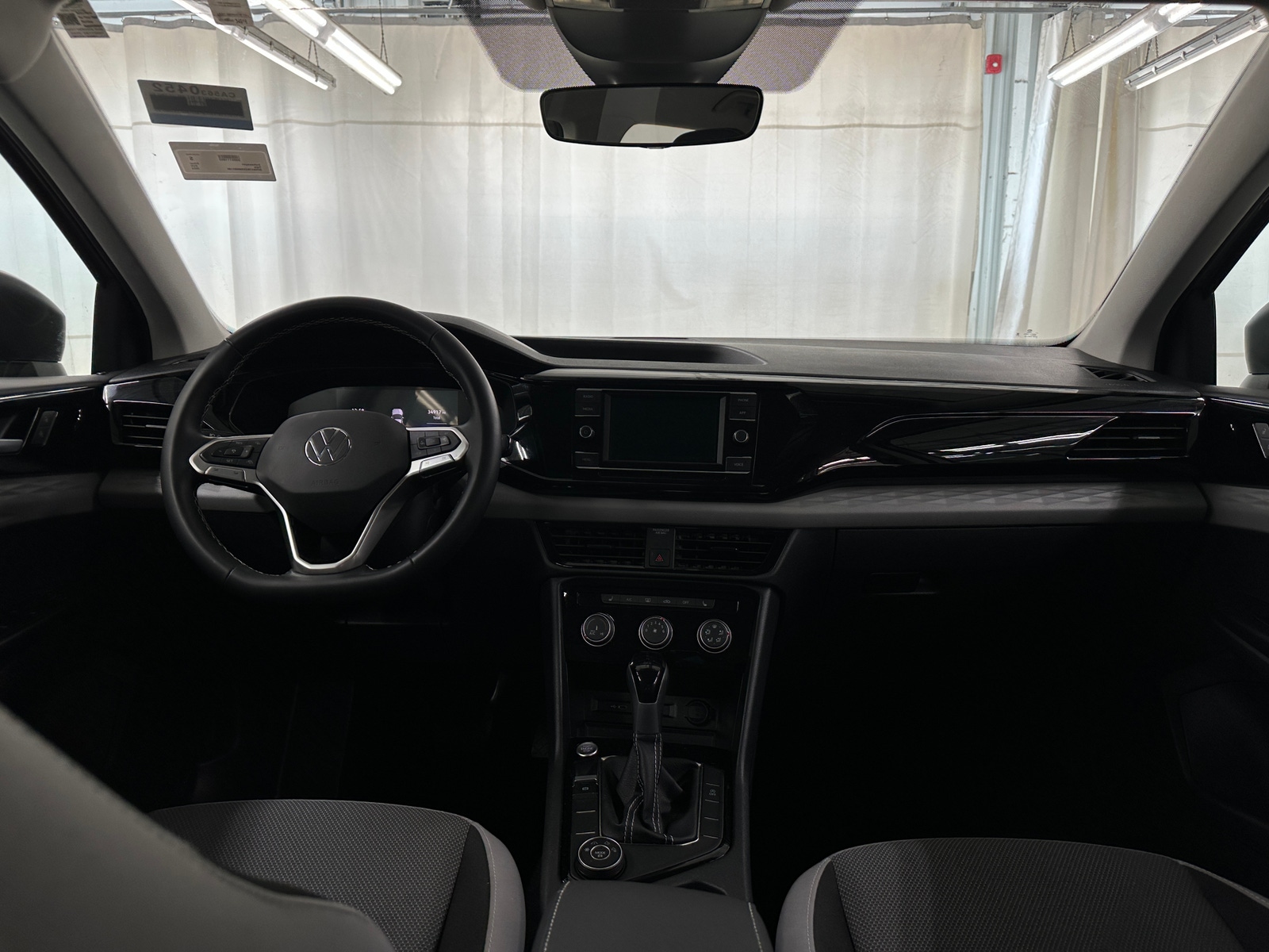 Thumbnail: 2024 Volkswagen Taos - 3