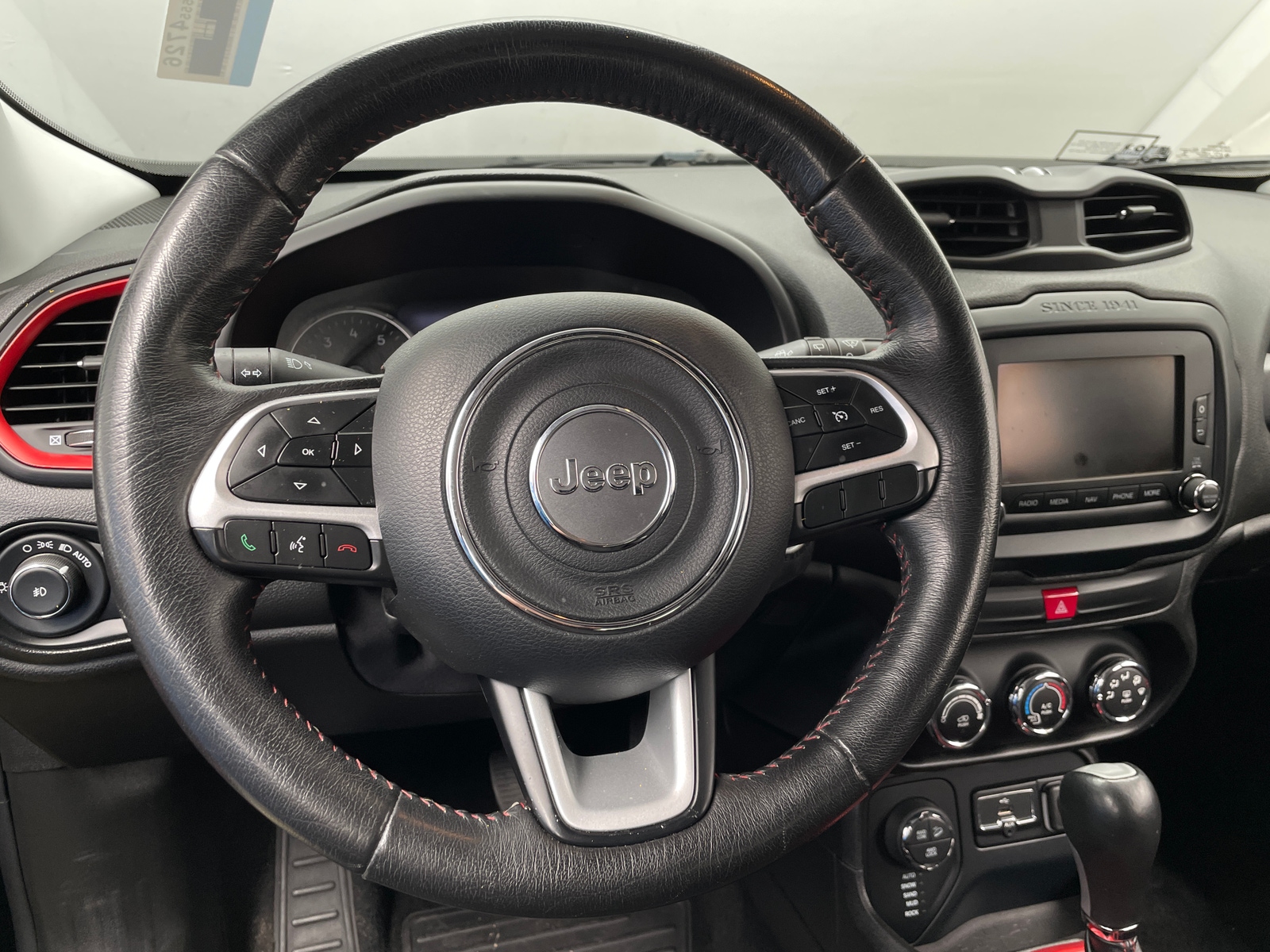 Thumbnail: 2016 Jeep Renegade - 5