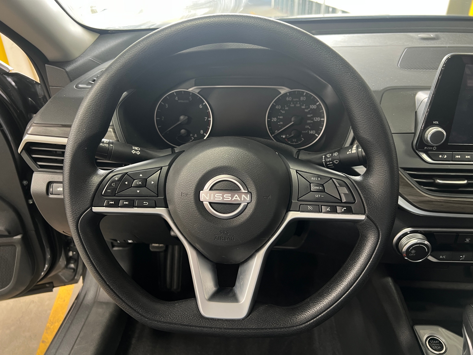 Thumbnail: 2025 Nissan Altima - 5