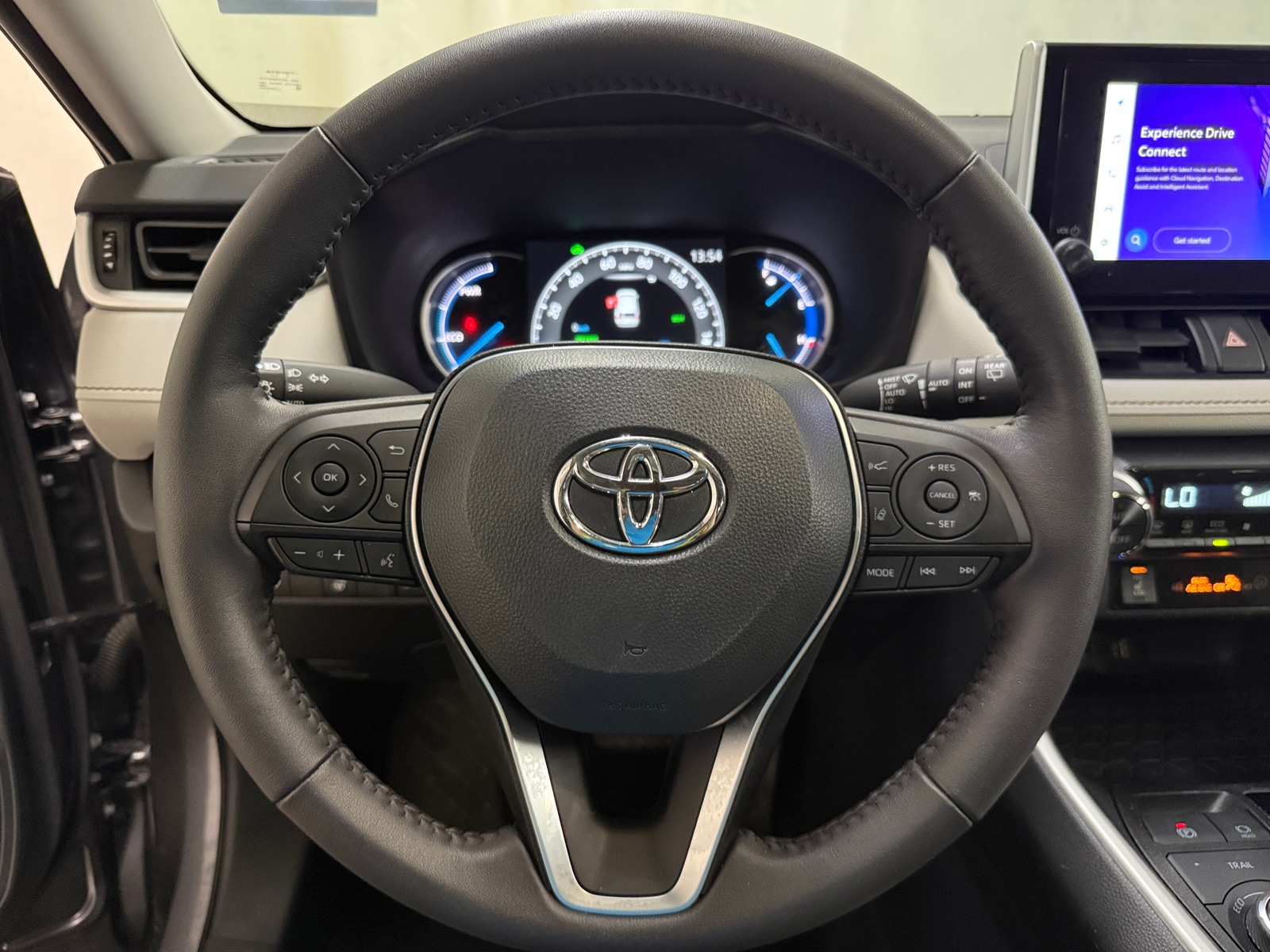 Thumbnail: 2025 Toyota RAV4 - 5