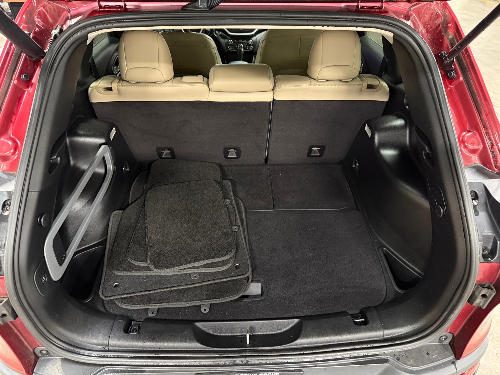 Thumbnail: 2016 Jeep Cherokee - 6