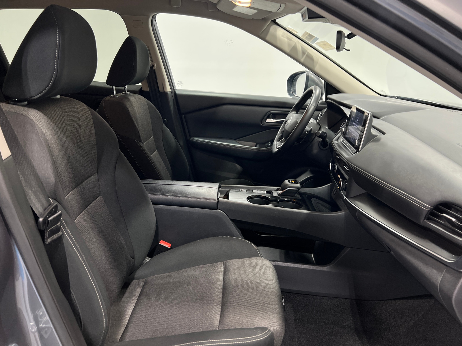 Thumbnail: 2025 Nissan Rogue - 2