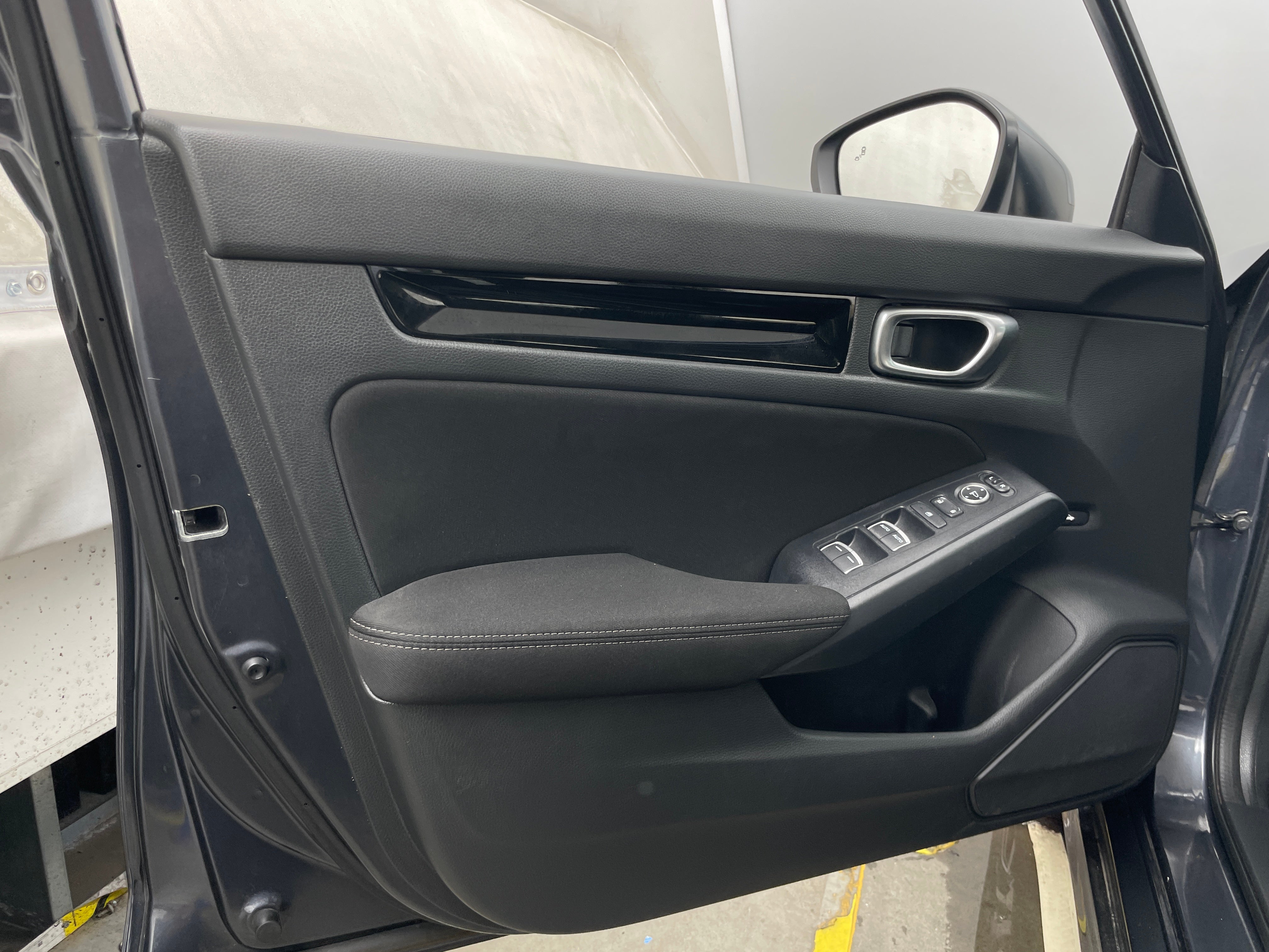 2023 Honda Civic EX - Photo 9