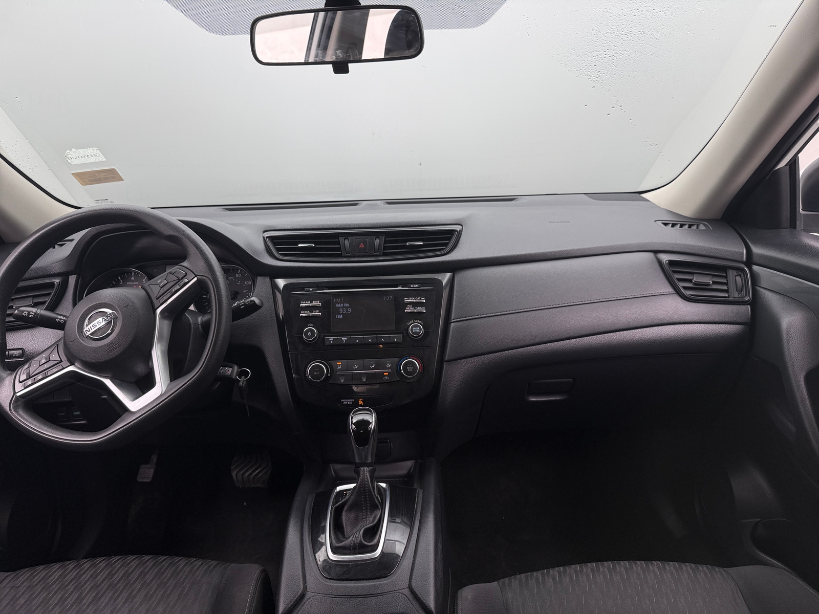 Thumbnail: 2017 Nissan Rogue - 3