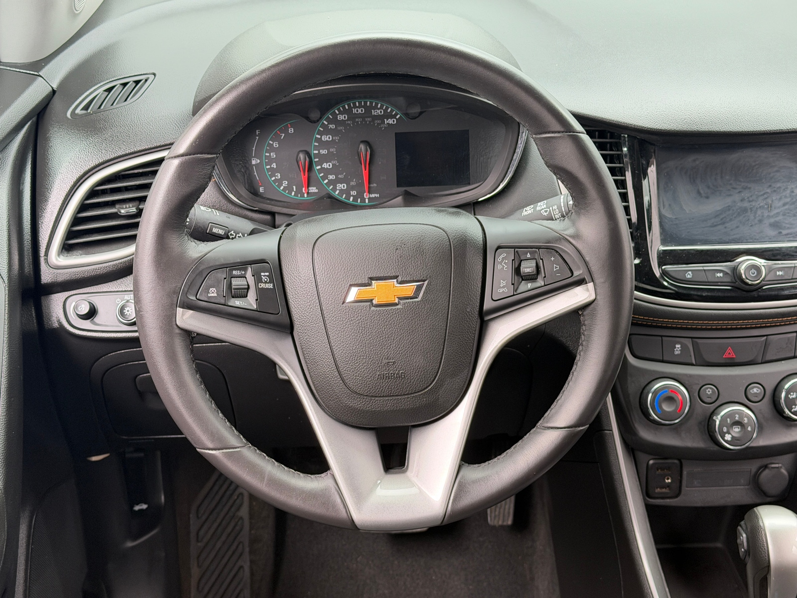 Thumbnail: 2017 Chevrolet Trax - 4