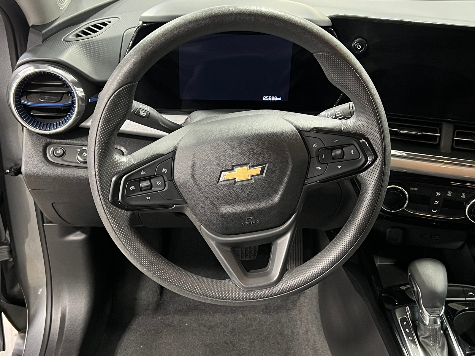 Thumbnail: 2025 Chevrolet Trax - 4