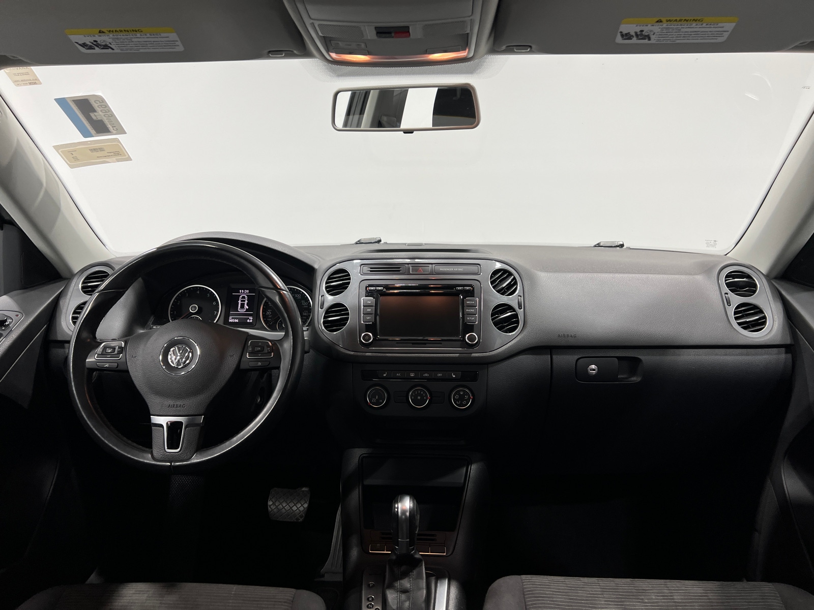 Thumbnail: 2015 Volkswagen Tiguan - 3