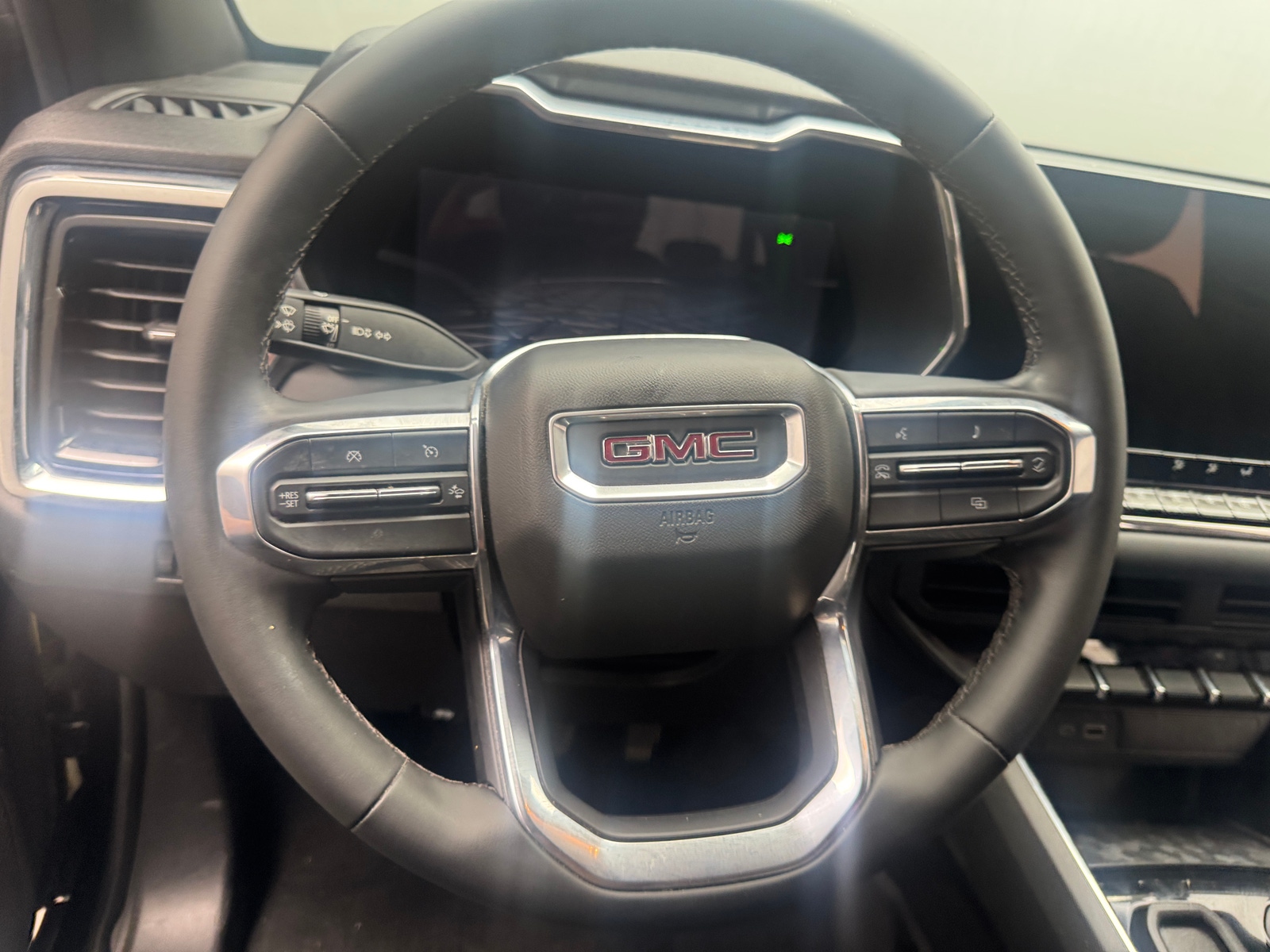 Thumbnail: 2024 GMC Canyon - 5