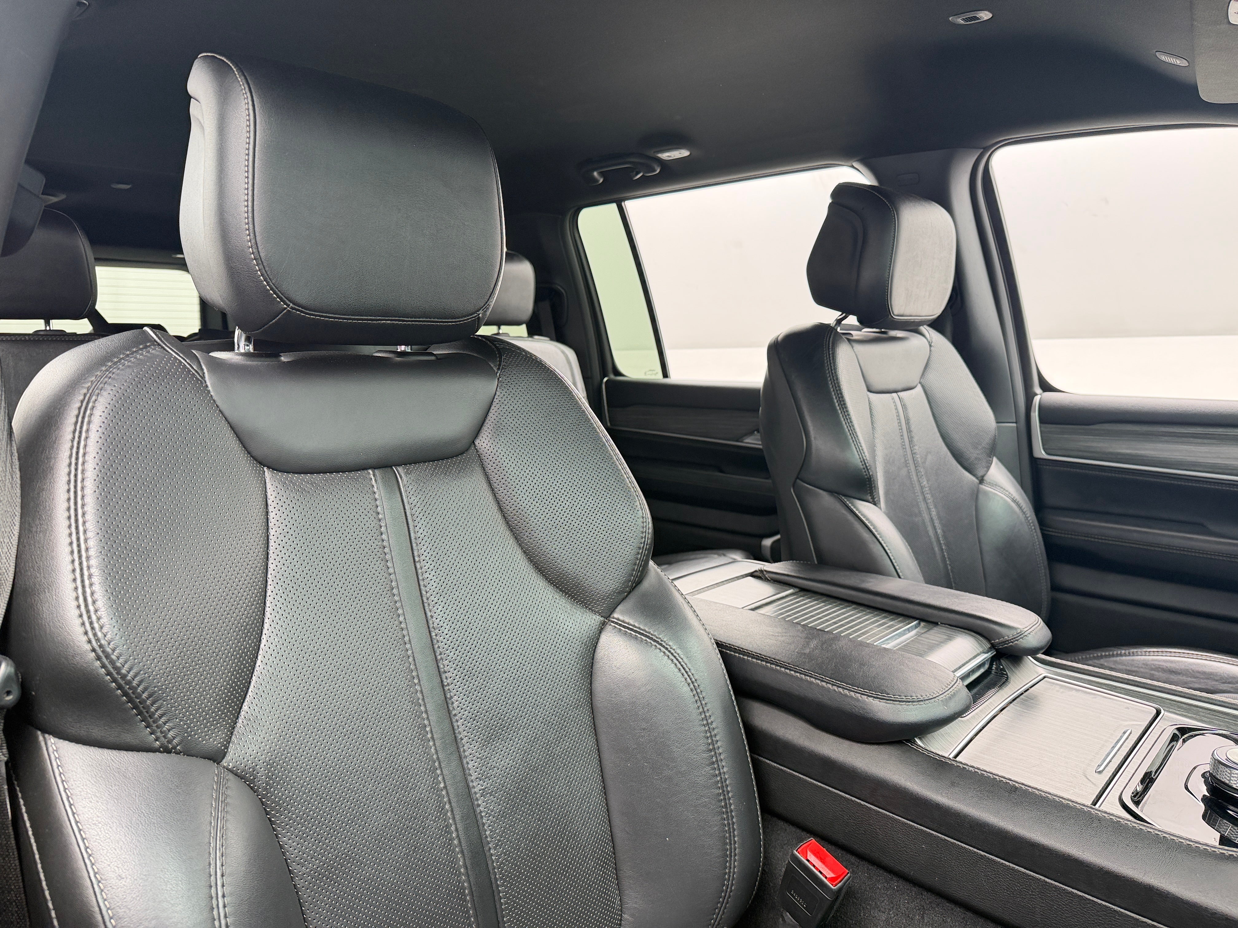 2024 Jeep Wagoneer L