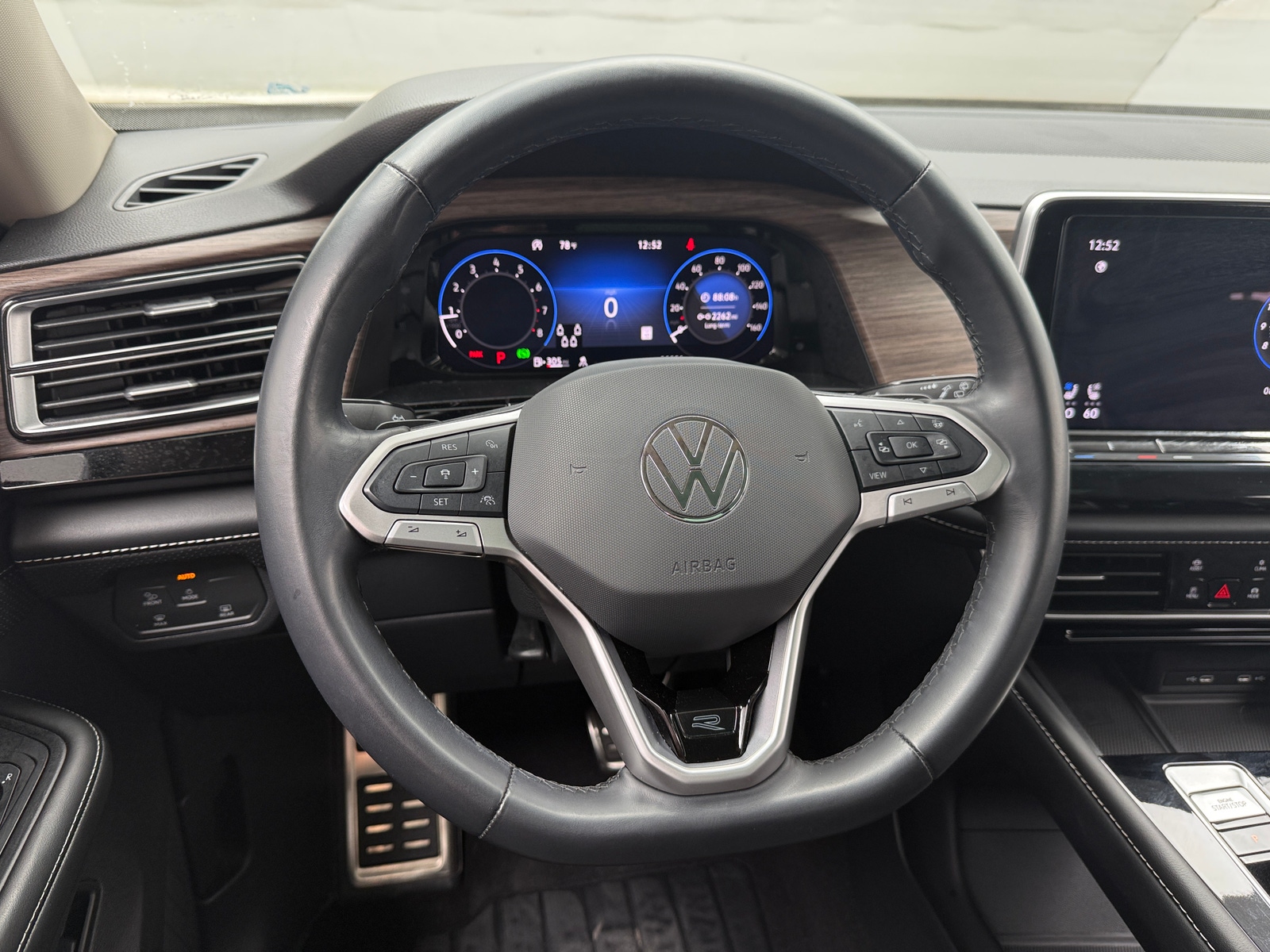 Thumbnail: 2024 Volkswagen Atlas - 4