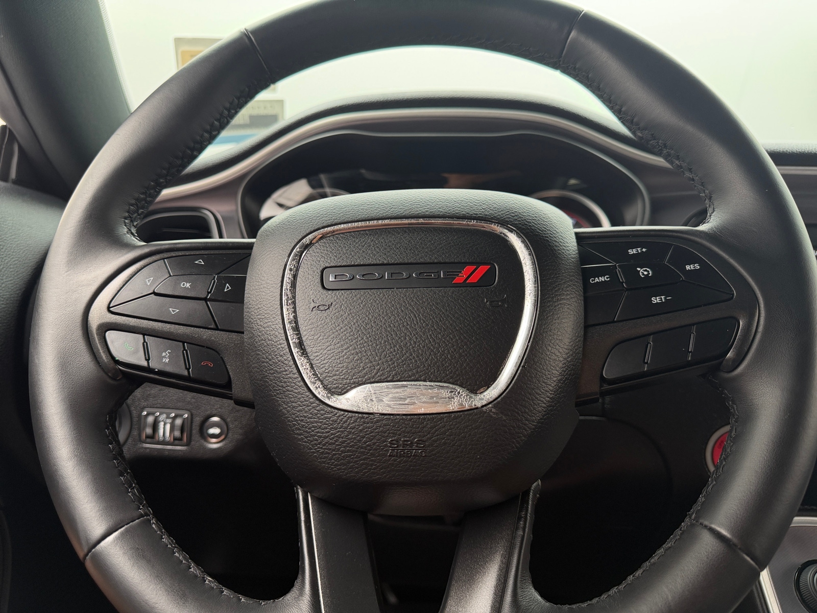 Thumbnail: 2019 Dodge Challenger - 4