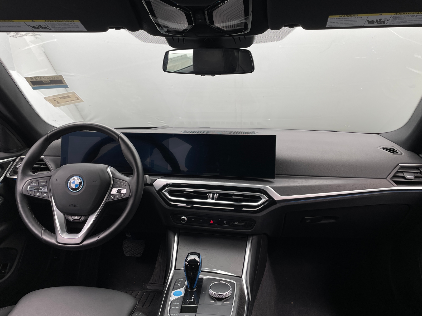 Thumbnail: 2023 BMW i4 - 2