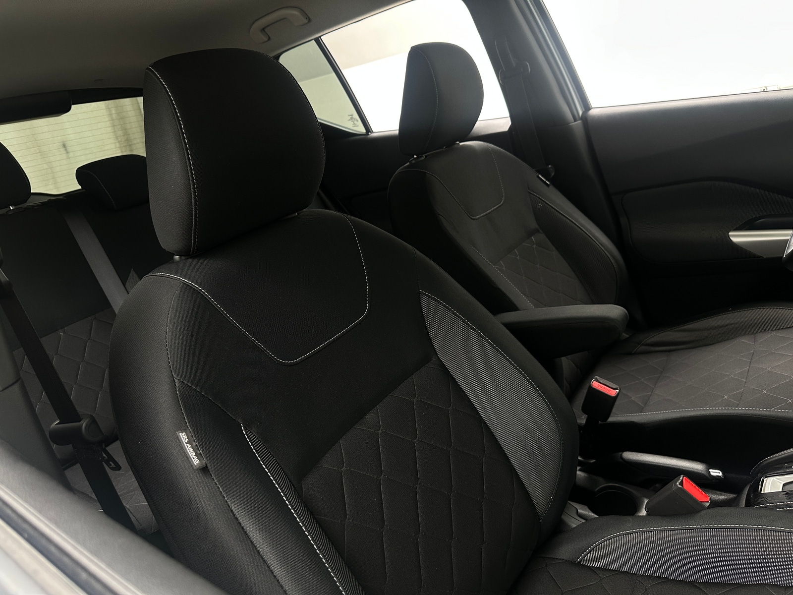 Thumbnail: 2019 Nissan Kicks - 2