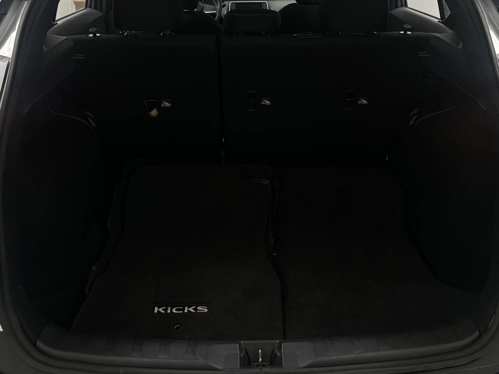 Thumbnail: 2019 Nissan Kicks - 7